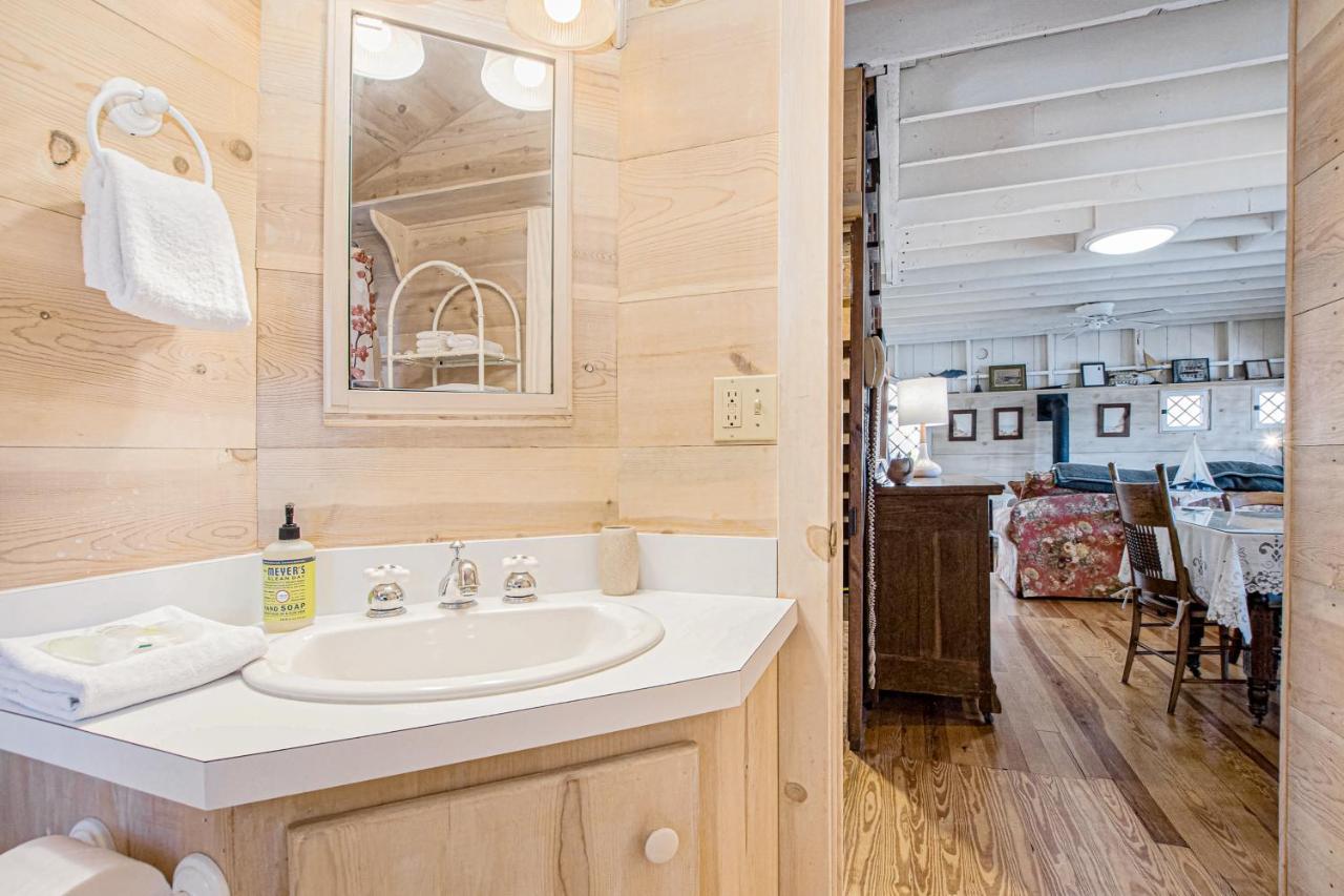 Anna'S Cottage Saugatuck Esterno foto